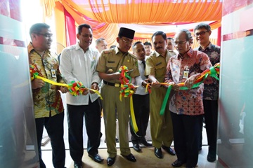 Bupati Inhil Resmikan Kantor Cabang Bank Riau Kepri Tembilahan Yang Baru